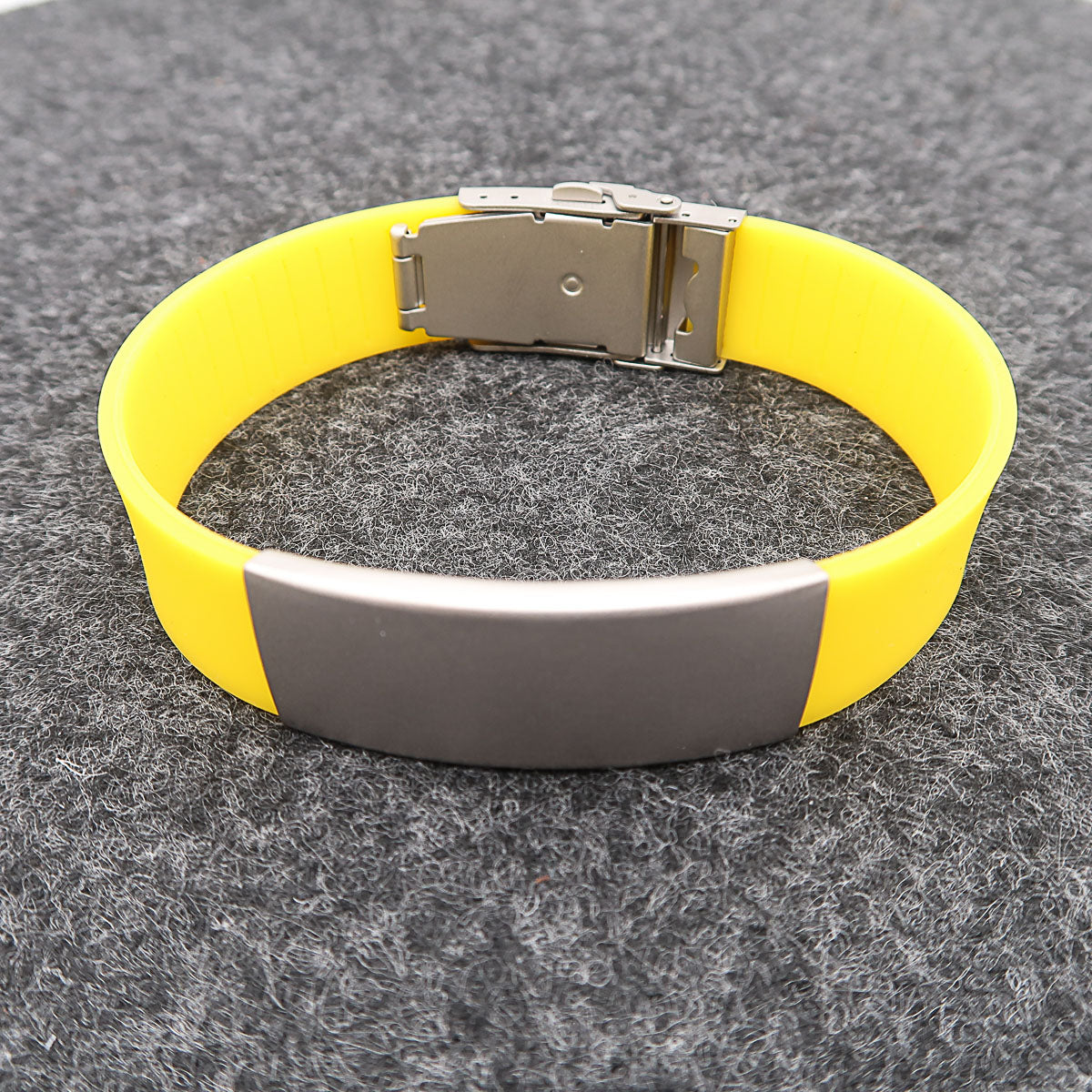 Seniorer kontakt armbånd, demensarmbånd med gratis gravering